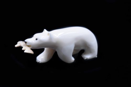 BEAR WITH FISH CARVING